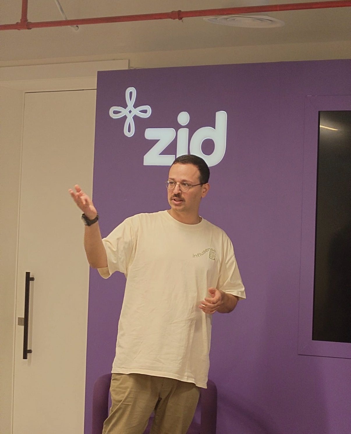 Majd Abi Ali speaking at Zid HQ in Riyadh